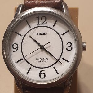 10/$20 Timex Indiglo Silver/White Leather Men's Watch
